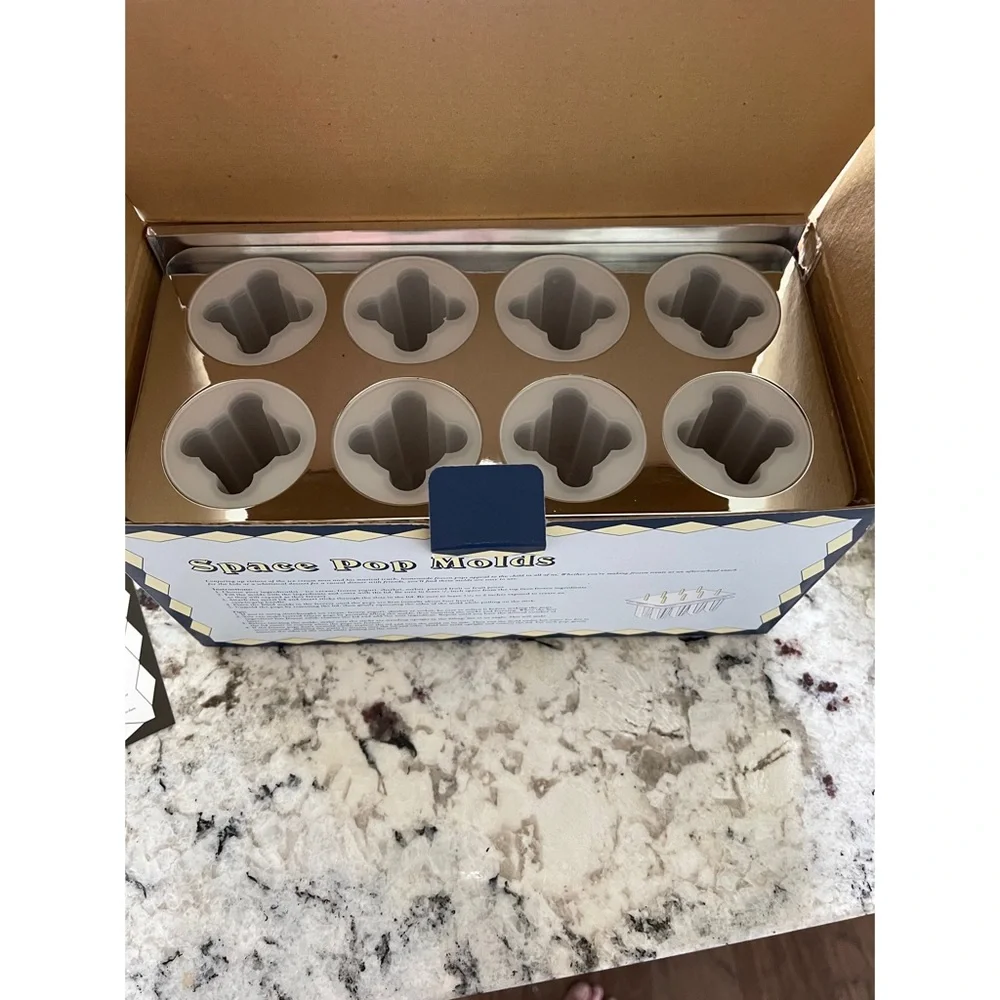 Williams Sonoma Space Pop Molds. I am the original owner. New in original box